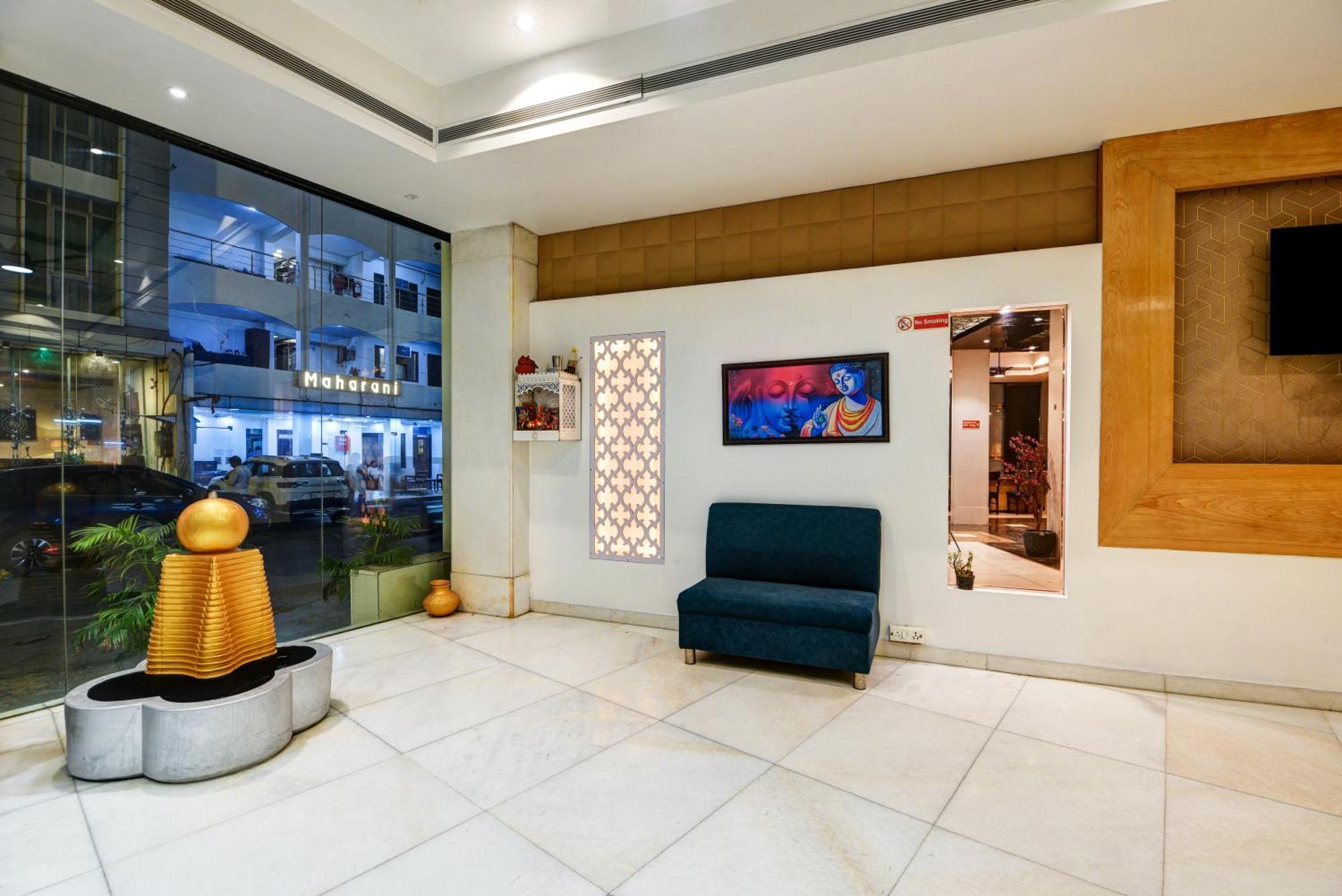 Hotel Krishna - By Rcg Hotels, Centrally Located, Nueva Delhi Exterior foto