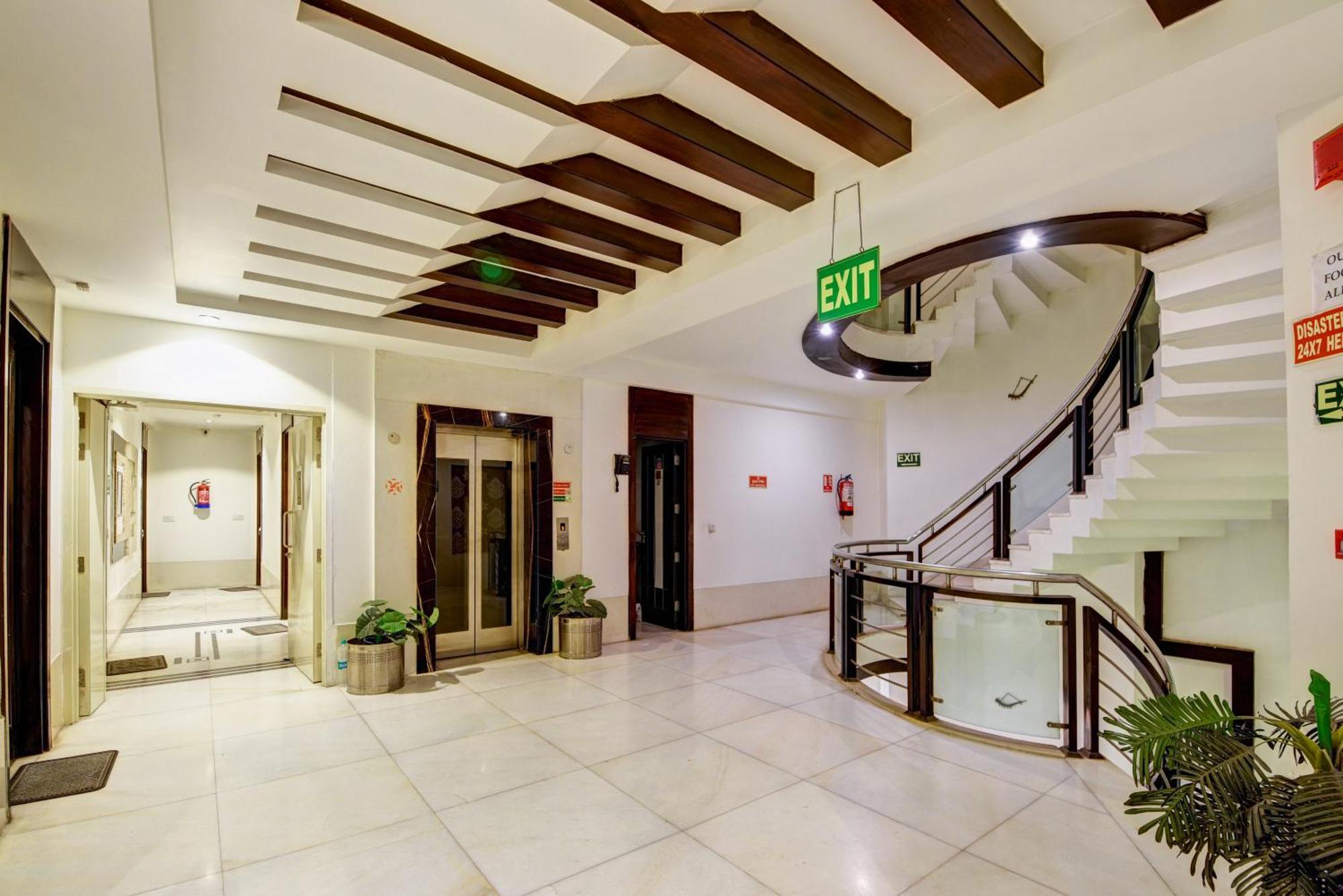 Hotel Krishna - By Rcg Hotels, Centrally Located, Nueva Delhi Exterior foto