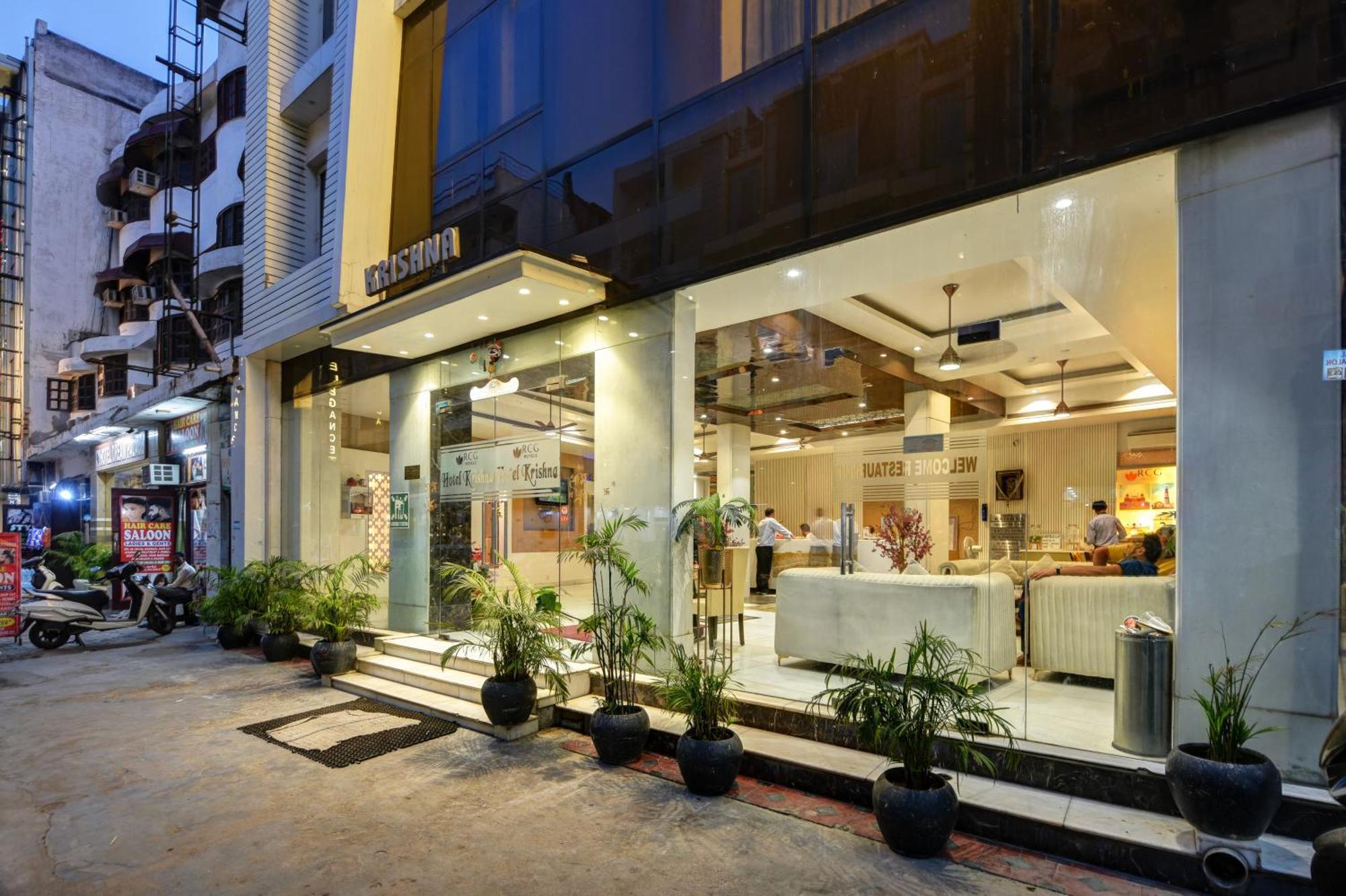 Hotel Krishna - By Rcg Hotels, Centrally Located, Nueva Delhi Exterior foto