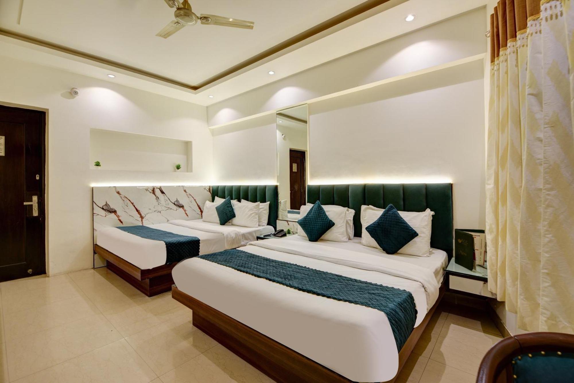 Hotel Krishna - By Rcg Hotels, Centrally Located, Nueva Delhi Exterior foto