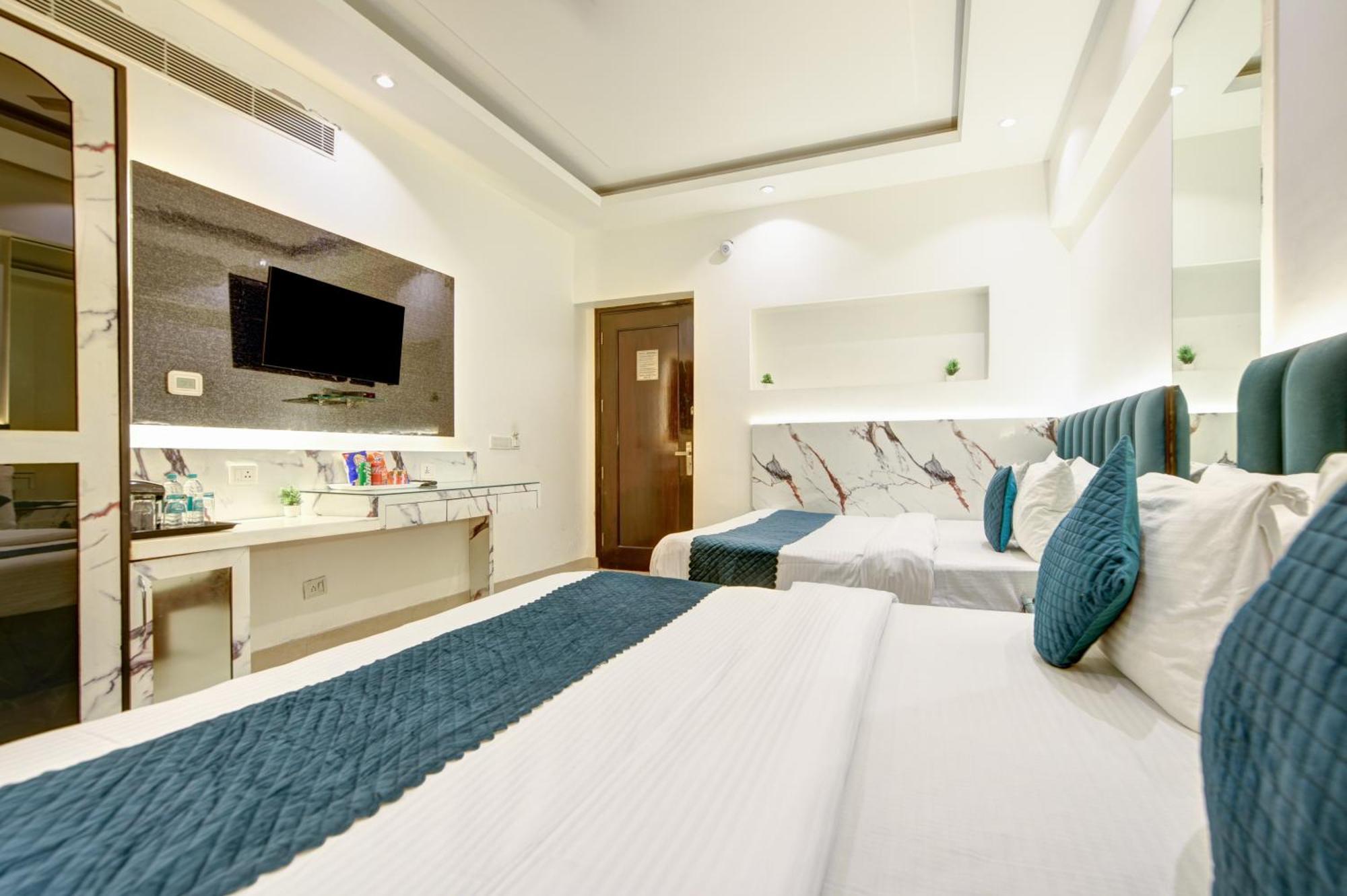 Hotel Krishna - By Rcg Hotels, Centrally Located, Nueva Delhi Exterior foto