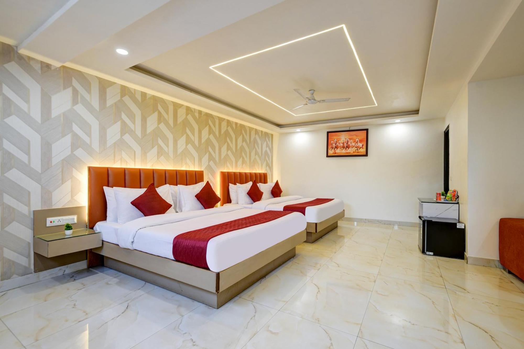 Hotel Krishna - By Rcg Hotels, Centrally Located, Nueva Delhi Exterior foto