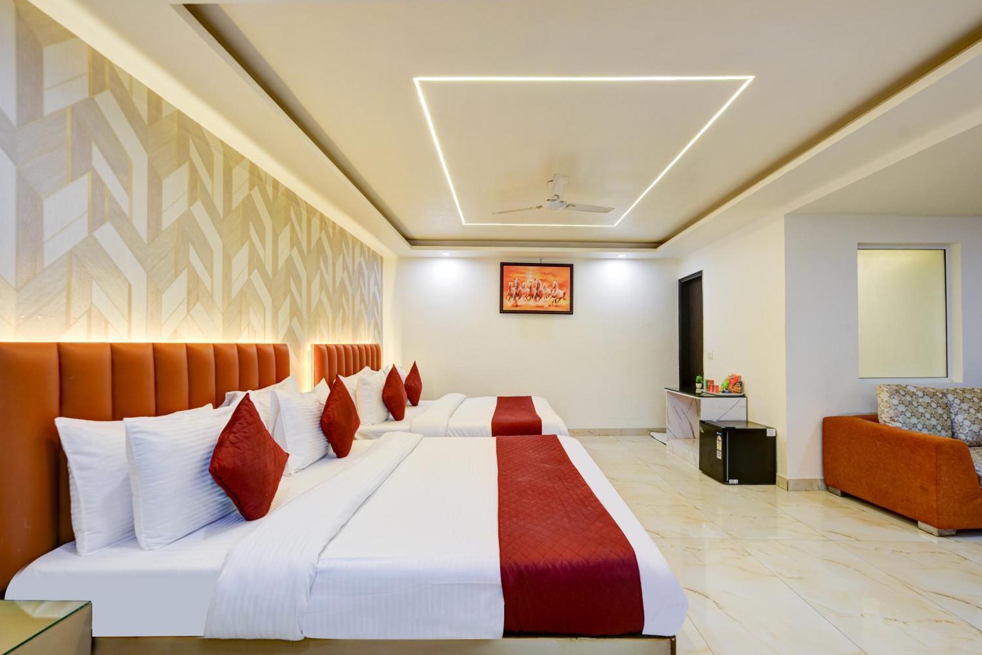 Hotel Krishna - By Rcg Hotels, Centrally Located, Nueva Delhi Exterior foto