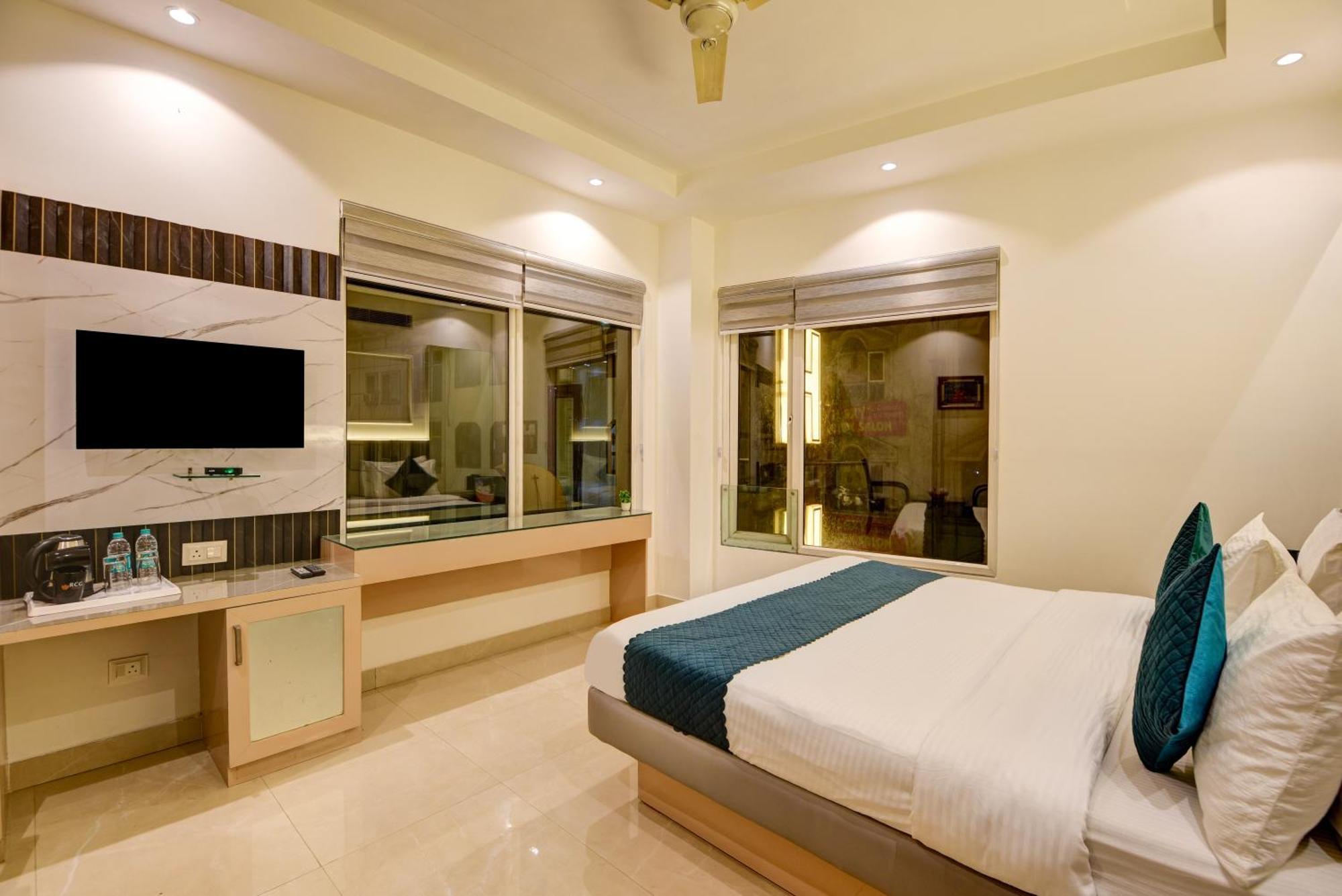 Hotel Krishna - By Rcg Hotels, Centrally Located, Nueva Delhi Exterior foto