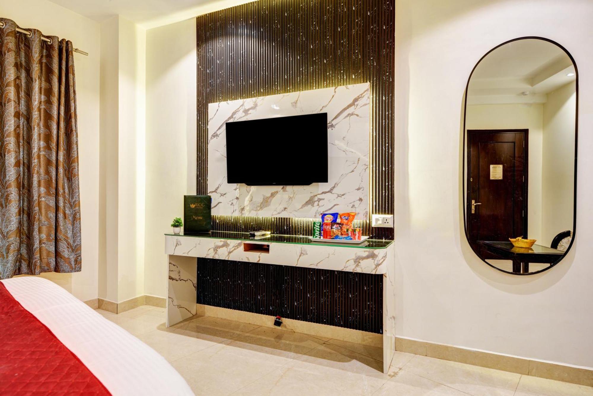 Hotel Krishna - By Rcg Hotels, Centrally Located, Nueva Delhi Exterior foto