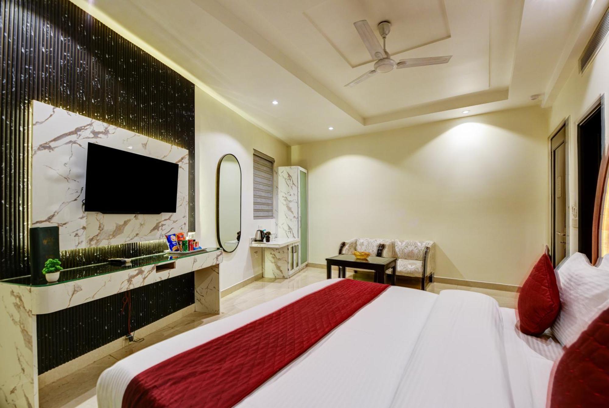 Hotel Krishna - By Rcg Hotels, Centrally Located, Nueva Delhi Exterior foto