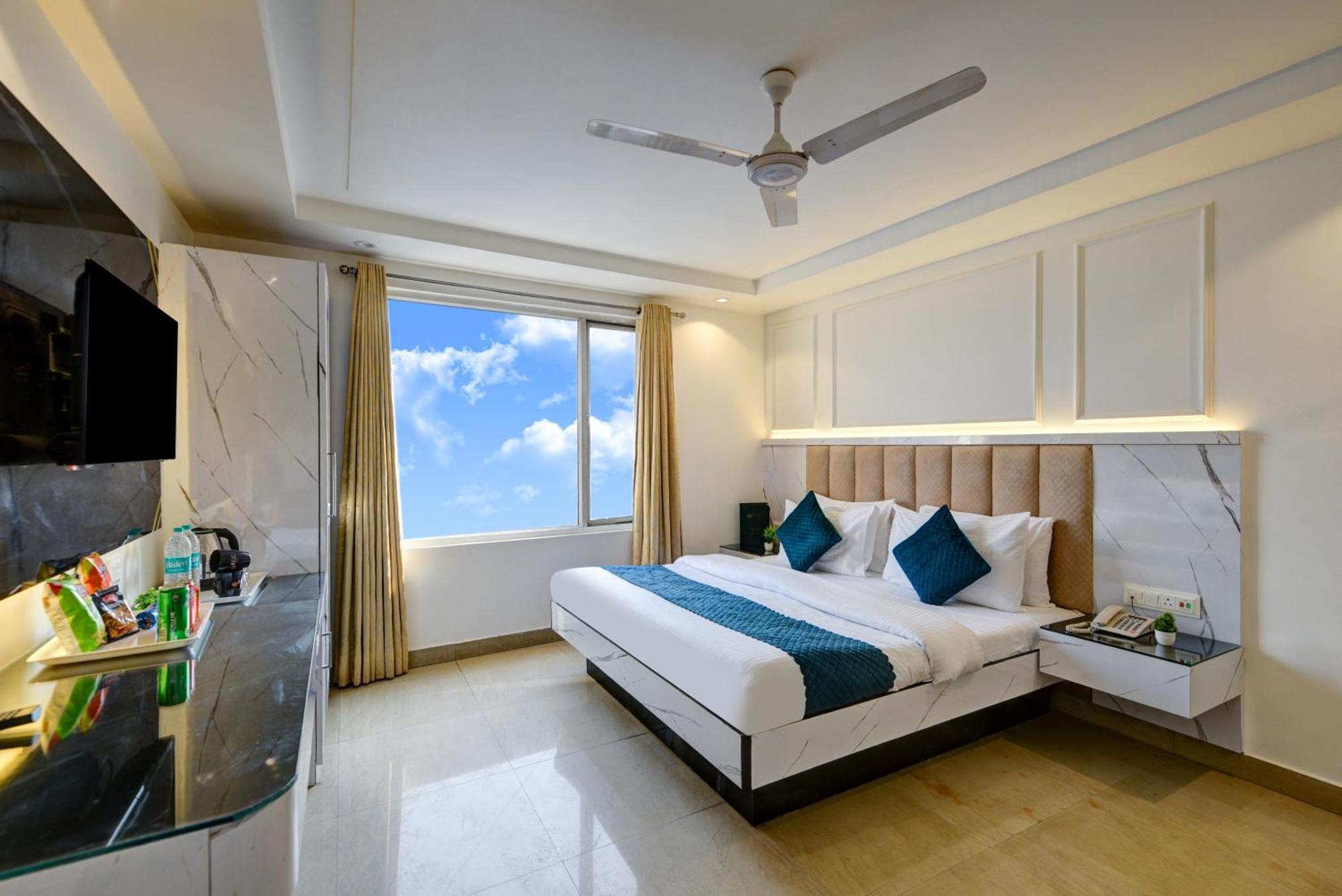 Hotel Krishna - By Rcg Hotels, Centrally Located, Nueva Delhi Exterior foto