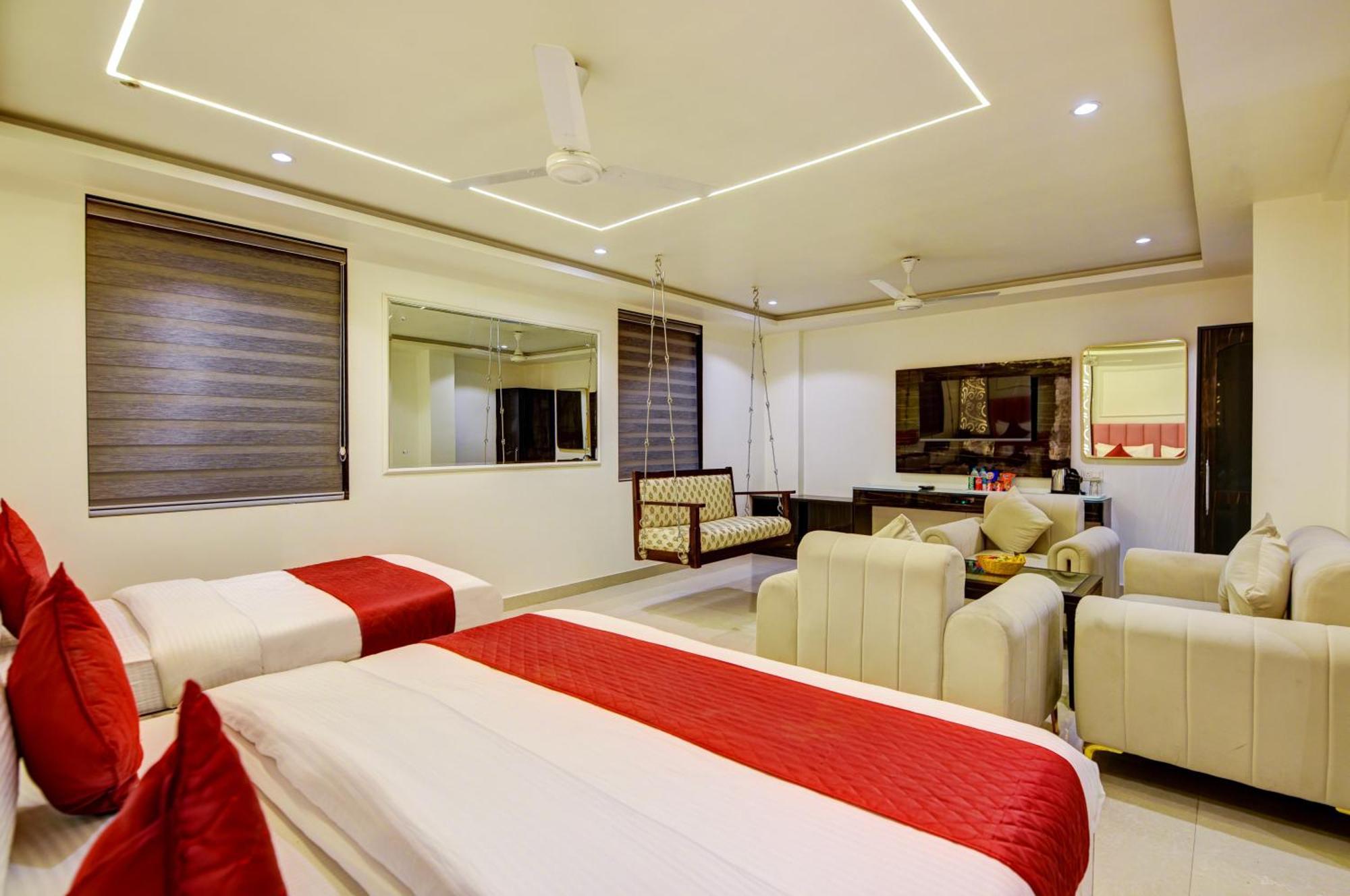 Hotel Krishna - By Rcg Hotels, Centrally Located, Nueva Delhi Exterior foto